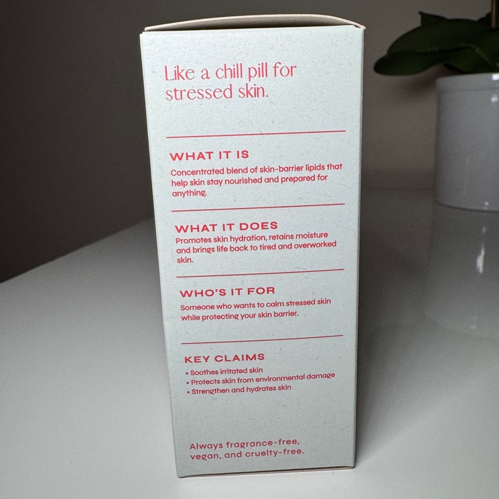 Facile 
Destress Redness Calming Serum with Vitamin C & Ceramides - Picture 3 of 4